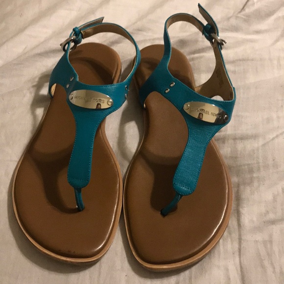 michael kors plate thong sandals navy